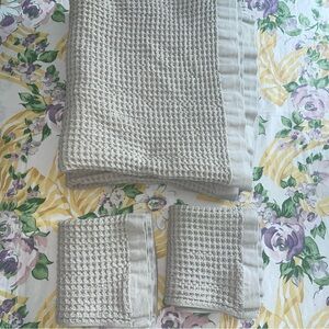 ONSEN Supima Cotton Waffle Bath  Sheets -2  & 2 Hand Towels Grey Mist